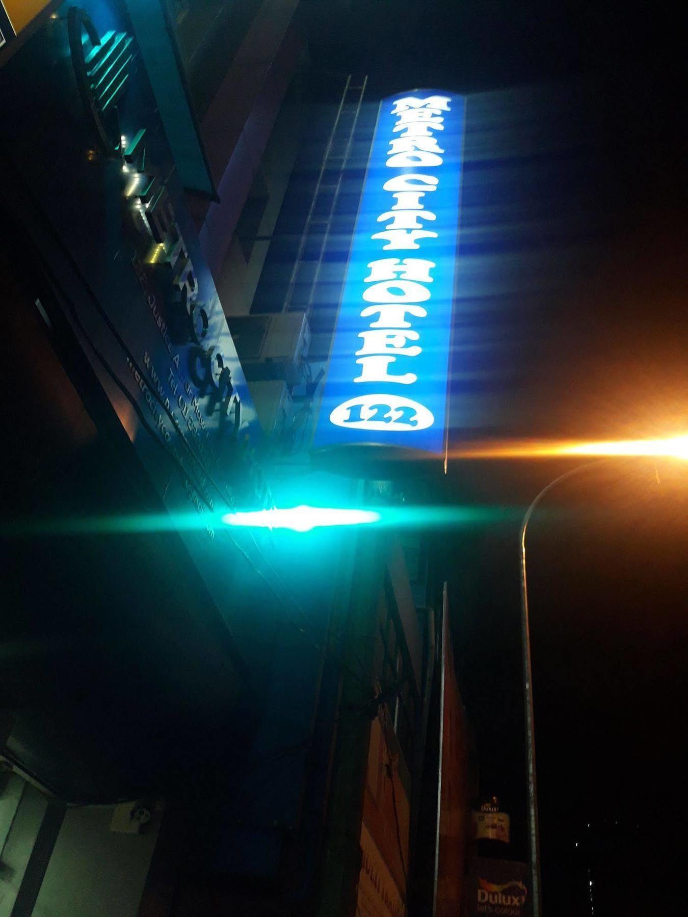 Metro City Hotel Colombo Exterior photo